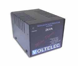 REGULADOR DE VOLTAJE 2 KVA, MARCA VOLTELEC