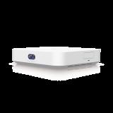 UniFi Cloud Gateway MAX, Router con todos los servicios UniFi, administra hasta 30 dispositivos UniFi y 300 clientes. 1 pto WAN 2.5G, 4 pts LAN 1G (uno configurable como WAN), seguridad IDS/IPS, VPN, bloqueo de apps/URLs, 512 GB memoria interna UCG-MAX