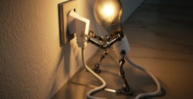 Diferencia entre UPS y regulador de voltaje