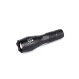 Linterna LED de Aluminio, 800 Lúmenes, IPX4, Resistente al Agua XT62