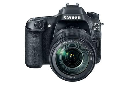 Canon EOS 80D + EF-S 18-135mm IS USM Juego de cámara SLR 24.2 MP CMOS 6000 x 4000 Pixeles Negro