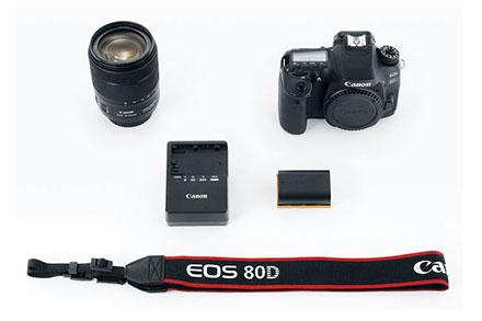 Canon EOS 80D + EF-S 18-135mm IS USM Juego de cámara SLR 24.2 MP CMOS 6000 x 4000 Pixeles Negro
