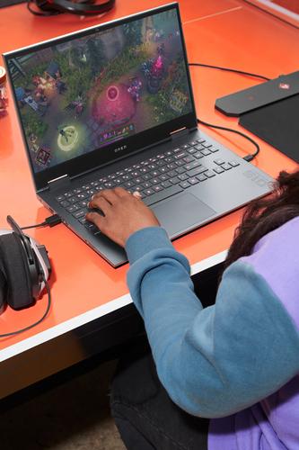 HP Auriculares OMEN by 800
