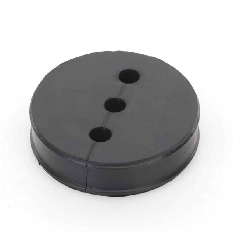 Inserto o Bota de Caucho de 4\" Con Tres Orificios para Cable de 3/8 in CI-3-38
