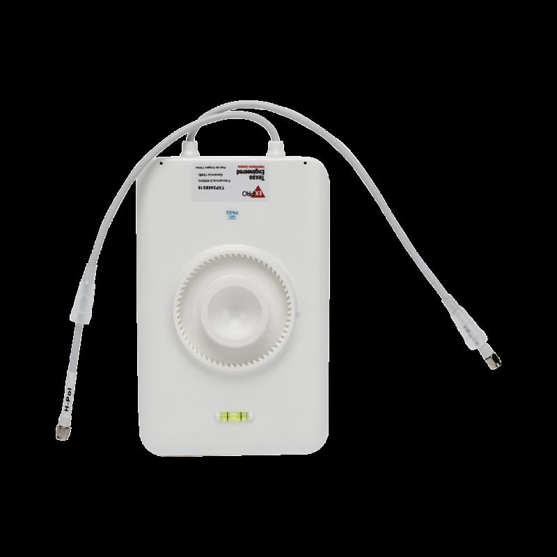 Antena Sectorial Wi-Fi de 90° para Exterior con Montaje / 2.4 y 5 GHz / Ganancia 15 dBi / Conectore