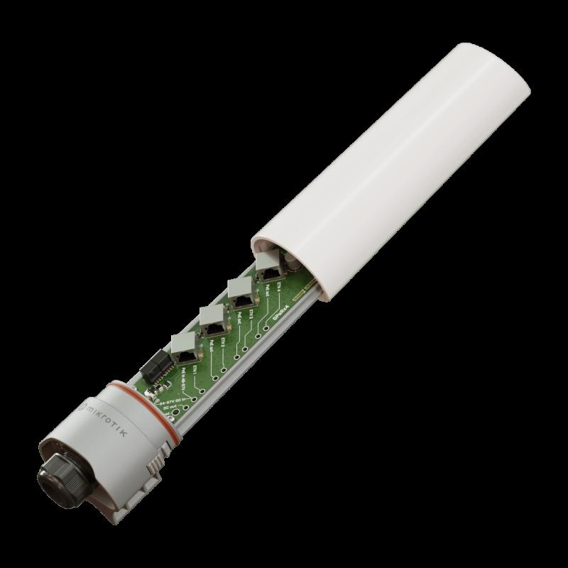 (GPeRx4) Extensor PoE administrable SwOS para exterior/ 3 puertos de salida af/at / PoE IN 90 Wats /