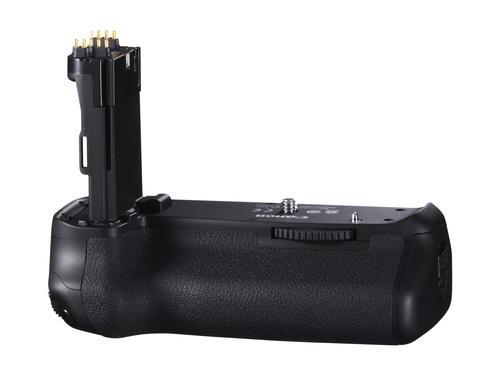 Canon EOS 70D + EF-S 18-135mm