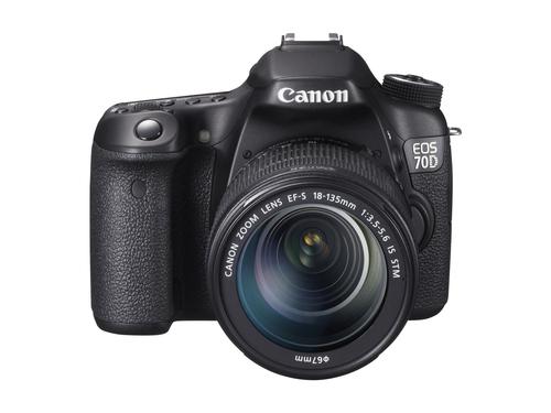 Canon EOS 70D + EF-S 18-135mm