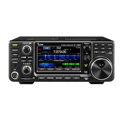 Radio base iCOM IC-7300/02, HF/50MHz, opera  SSB, CW, RTTY, AM, FM, 100W de potencia, 101 canales, pantalla touch, inc. microfono y cable de corriente