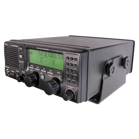 Radio Móvil  HF, 150W PEP inferior a 24MHz, 60W PEP superior a 24MHz, Modos de operación SSB,AM,CW,FSK,AFSK,RTTY, 150 canales, cabezal remoto, gran pantalla de matriz de puntos de fácil acceso incluye microfono y cable de alimentacio IC-M700PRO/41