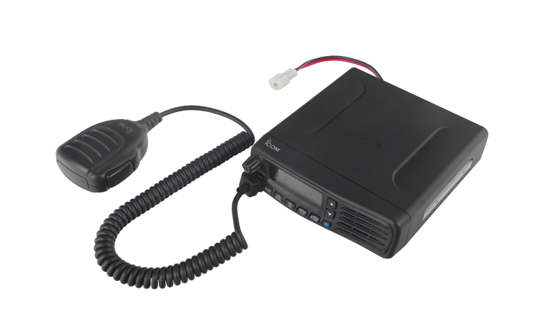 Radio móvil aéreo, Mod. IC-A120, Tx/Rx: 118.000-136.992 MHz, 200 canales de memoria, pantalla de matriz de puntos. Incluye:microfono y accesorios de instalacion 