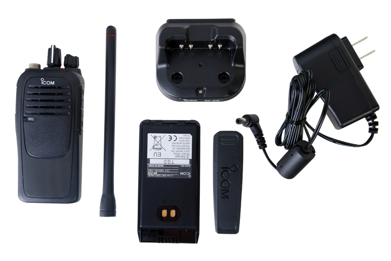 Radio portátil Icom IC-F1000/04 analógico en rango de frecuencia de 136-174 MHz, 5 W de potencia de RF, 16 canales