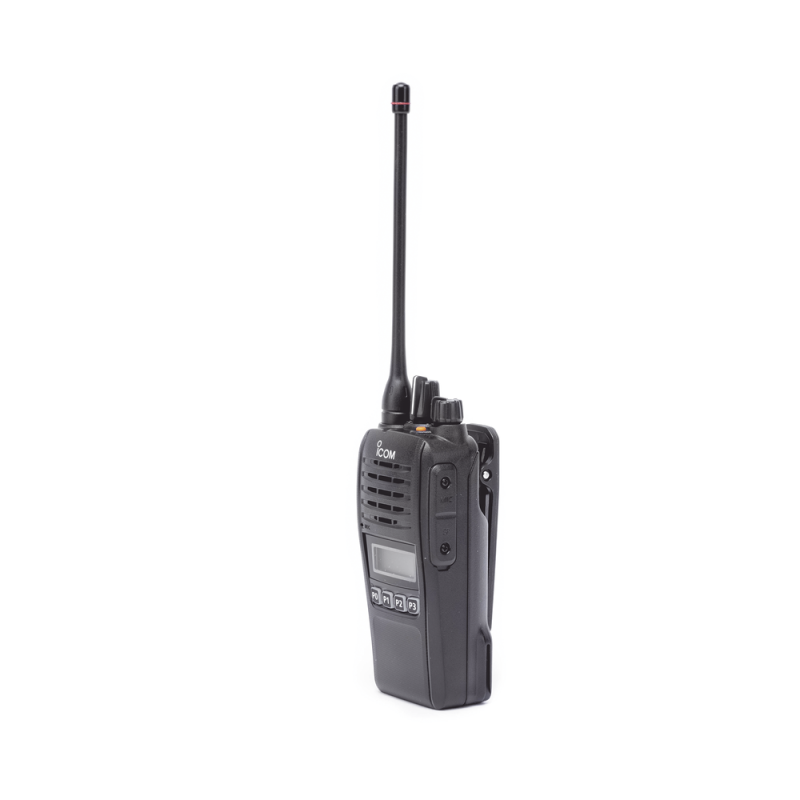 Radio digital NXDN en la banda de UHF, rango de frecuencia 400-470MHz, sumergible IP67, analógico y digital, opera en sistemas trunking y convencional, 4W de potencia. IC-F2100DSE