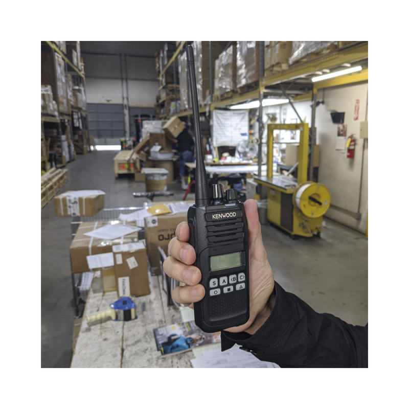 Radio Kenwood NX-1300DK5, UHF 400-470 MHz, DMR-Analógico, 5 Watts, 260 Canales, Roaming, Encriptación, Inc. antena, batería, cargador y clip