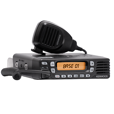 RADIO PORTÁTIL KENWOOD, Mod. TK-8360H-K, 450-520 MHz, 45 Watts, 128 canales, Mensajería, IP54, Incluye Accesorios 