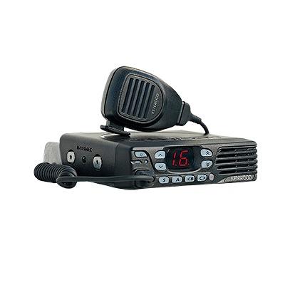 RADIO PORTATIL KENWOOD, Mod. NX-740H-K, VHF 136-174 MHz, Digital/Análogo, 50 Watts, 32 Canales/2 Zonas, Encriptación NXDN, IP54, GPS. Incluye accesorios 