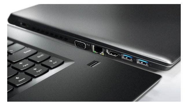 Laptop Lenovo V310,14", Intel Core I3-6006u, 4GB de Ram, 500GB, DVD, HDMI, Windows 10 Home
